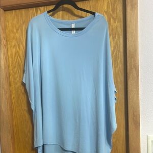 Dear Scarlett Women's Light Blue Top